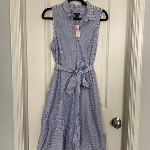 NWT - Ann Taylor Factory midi dress. Size 12P Sleeveless Blue and white stripped